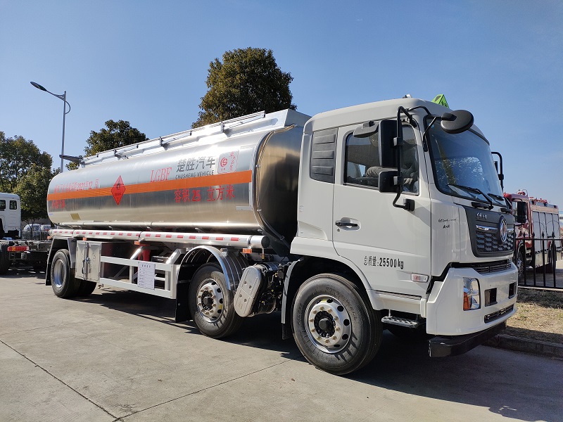 國六東風(fēng)天錦小三軸25立方米鋁合金油罐車